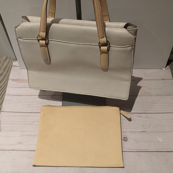 Beautiful genuine leather bag by Nine West 🍀 - Picture 6 of 8